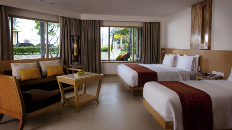 The Big Room Pool Garden | Holiday Inn Resort Baruna Bali